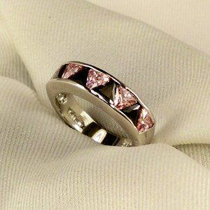 New Vintage Suzanne Somers Black, Lite Pink Trillion Cubic Zirconias Silver Ring